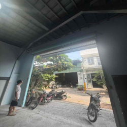 kho cho thuê an dương vương p16q8 DT 200m giá 22tr