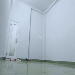 Phòng trọ Giờ giấc tự do Quận 5 Trần Bình Trọng 2tr9/tháng