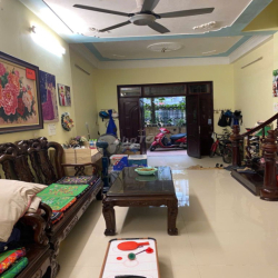 Cho thuê nhà nguyên căn 4 tầng full nội thất Khương Đình
