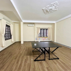 Nhà phân lô 4 Tầng lô góc oto tránh nhau - Phố Tân Mai - chính chủ