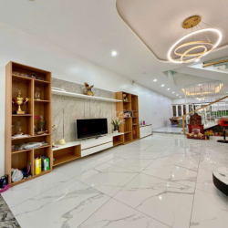 Cho thuê nhà full nội thất khu ao sen dt 5*20m