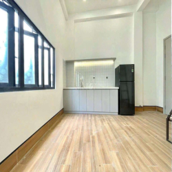 DUPLEX CỬA SỔ THOÁNG NGAY DƯƠNG QUÃNG HÀM SÁT CHỢ AN NHƠN