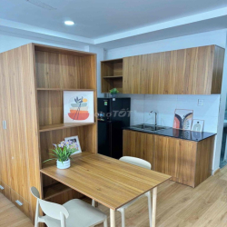CĂN HỘ 1 PHÒNG NGỦ RỘNG 40M2_CỬA SỔ TRỜI THOÁNG_NGAY BASON QUẬN 1