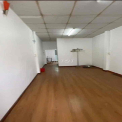 Cho thuê nhà NC trệt lầu có sân xe.2pn2wc. Nghĩa Hưng p6, Tân Bình