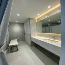 NHÀ GÓC 2 MẶT TIỀN GẦN KHU K300 DIỆN TÍCH: 10X18M TRỆT 2 LẦU CHO THUÊ
