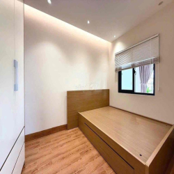 Căn Hộ 1PN/1PK Ban công Rộng 40m2 ngay Ngã tư Bảy Hiền - BV Thống Nhất