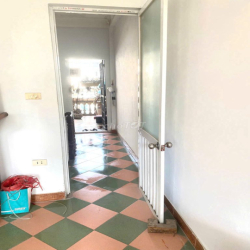 Cho thuê nhà 4 tầng, cách mặt phố Trương Định 50m, diện tích 33m2