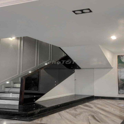 Vip! Cho thuê biệt thự song lập Phú Mỹ hưng (5PN - thang máy vip) nội
