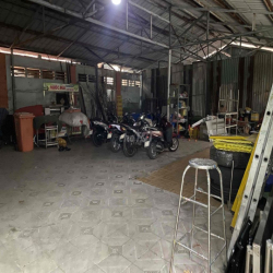 Kho chứa đồ hơn 400m2 kê bên Lâm Văn Bền