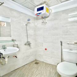 Phòng trọ cửa sổ thoáng ngõ 100 Cổ Nhuế, Bắc Từ Liêm