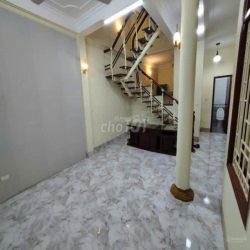 Cho thuê nhà riêng hồ Ba Mẫu - 89m2 - 4 ngủ