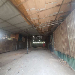 Cho thuê 180m kho xưởng Đường Phạm Hữu Lầu Quân 7