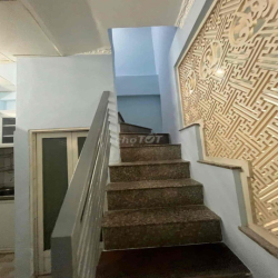 Pass hợp đồng thuê nhà nguyên căn 3PN, 3WC, quận 1