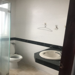 Căn hộ full nội thất trung tâm q1