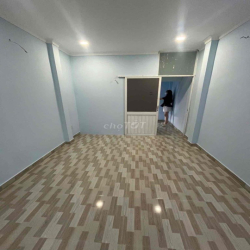 Pass hợp đồng thuê nhà nguyên căn 3PN, 3WC, quận 1